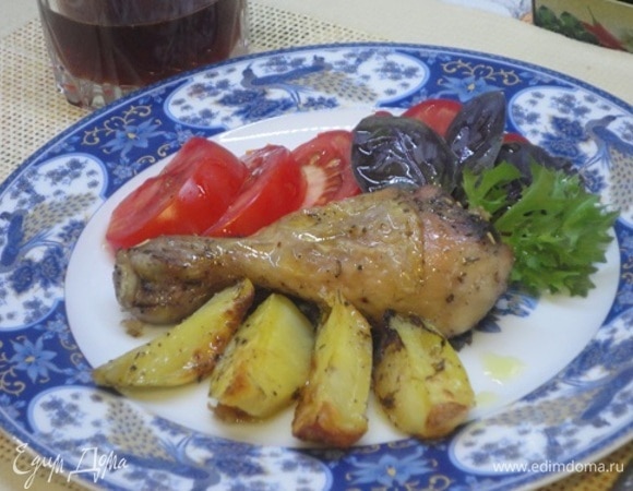 Подаем со свежей зеленью и травами.