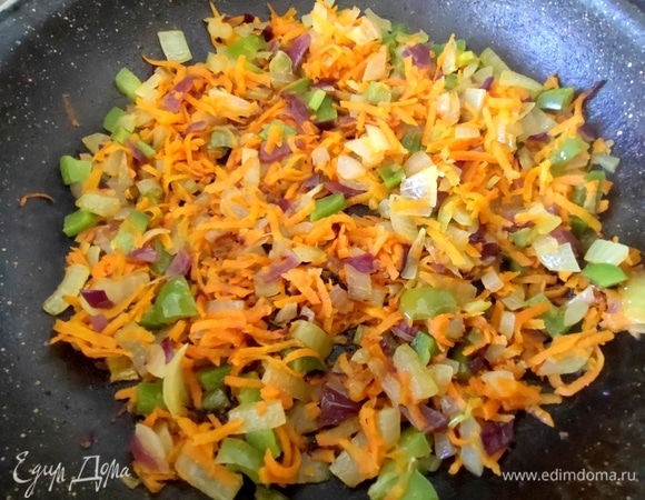 Обжарить до мягкости.