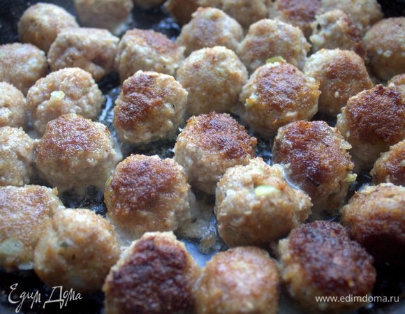 Обжарить на растительном масле.