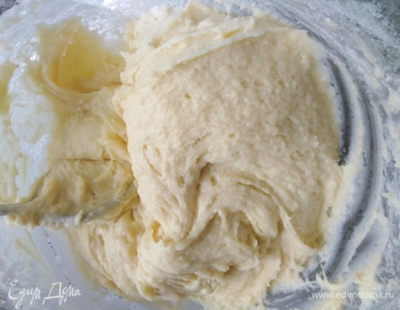 Тесто перемешать.