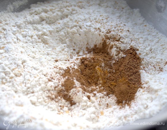 Всыпать специи.