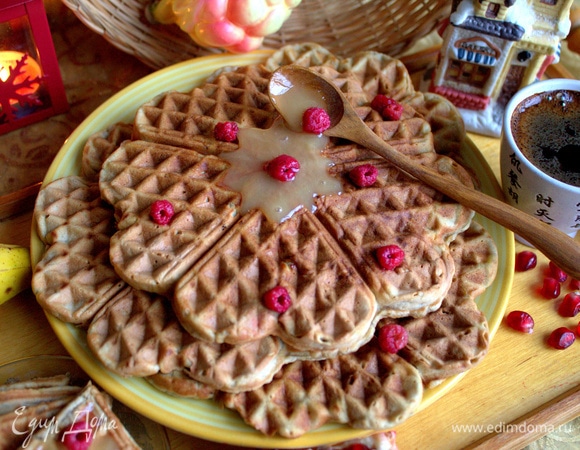Подать с кофе, чаем на завтрак или с молоком на полдник.