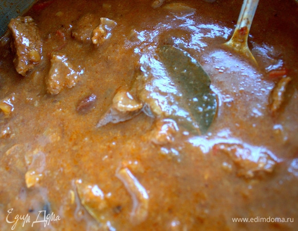 Хлеб в итоге вы не увидите и не почувствуете, он отдал все соусу.