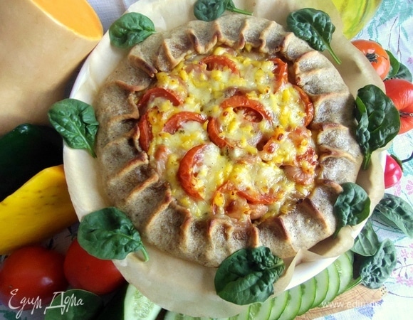 Если верх сильно румянится, накрыть листом пергамента.