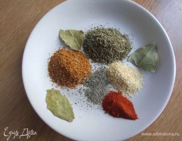 Смешать специи. Ламинария— 0,3 ч. л.
