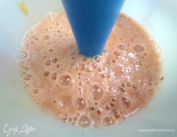 Если смузи получился очень густой, разбавить водой или соком.