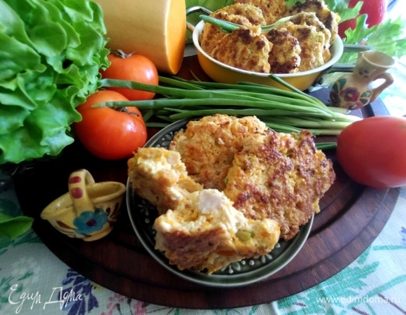 Подать со свежими овощами или любимым гарниром.