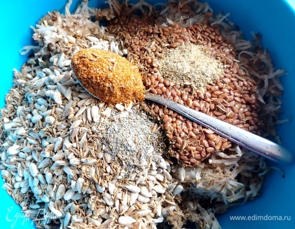 Добавить приправы по вкусу. Водоросли сухие — 1 ч. л.