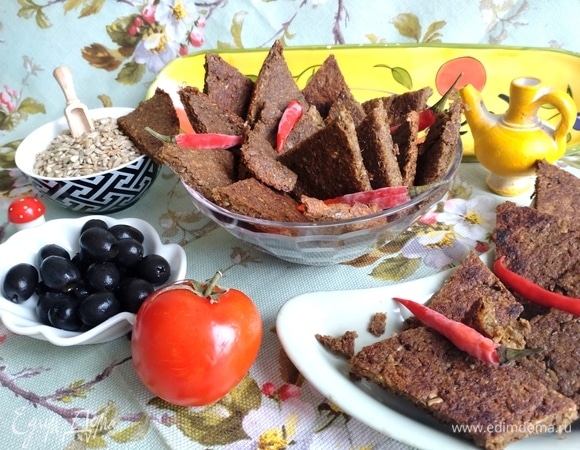 На завтрак вкусно с моцареллой, помидором или пастой из авокадо.