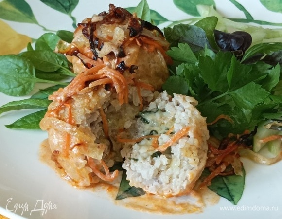 Вот такая аппетитная начинка внутри тефтели. Приятного аппетита!