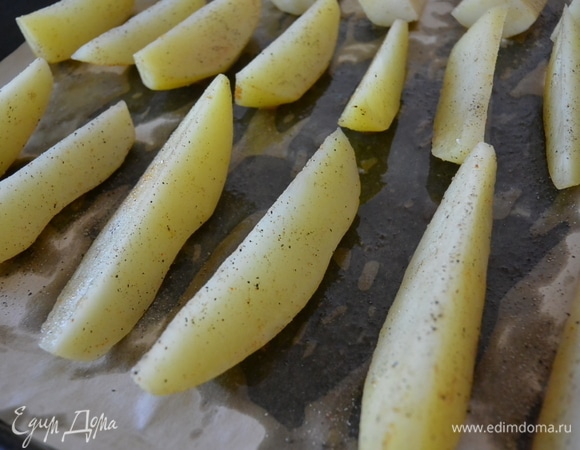 Выложить на пергамент — и в духовку на 30–35 минут.