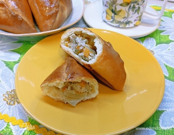 Хороши мясные пироги и теплыми, и остывшими. Очень вкусно и сытно. Угощайтесь!