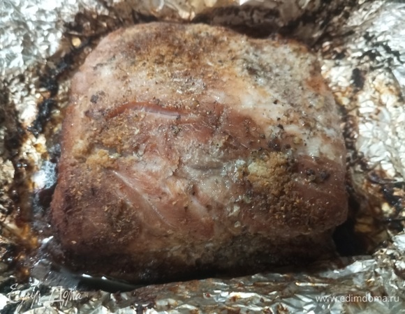 Фольгу развернуть и допечь мясо еще в течение 30 минут.