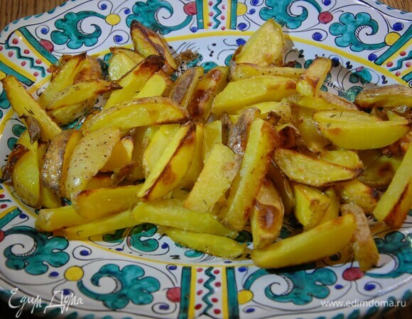 Готовый картофель, удалив веточки тимьяна, подавать с домашним майонезом.