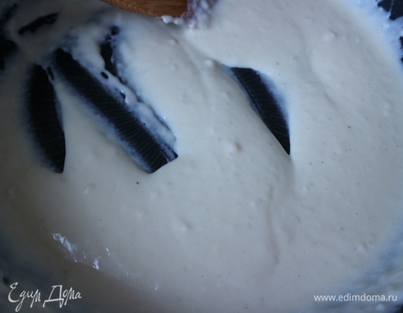 Перемешать до однородного состояния. Пропустить через сито.