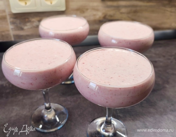 Разлить по креманкам и поставить в холодильник до застывания на два часа.