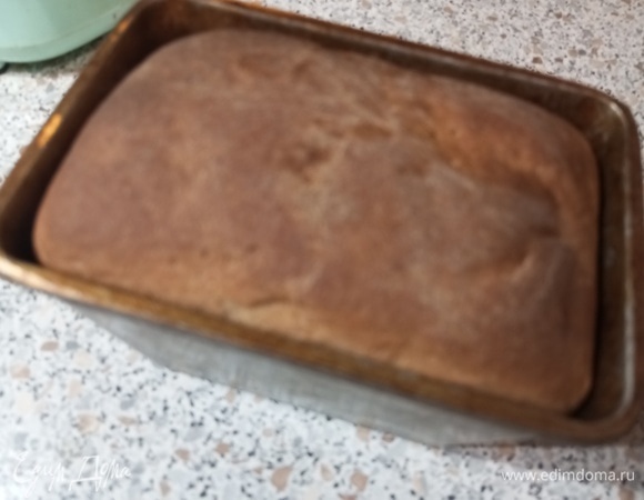 Готовый хлеб извлечь из формы.