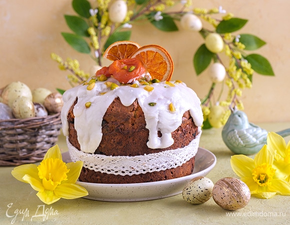 Кулич готов для подачи на праздничный стол. Приятного аппетита!