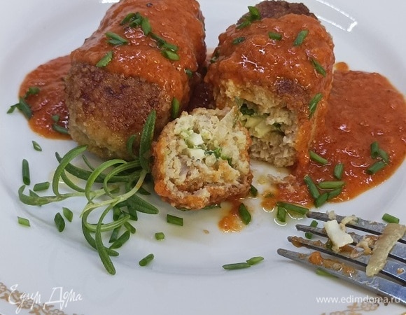 Подавать можно с любым гарниром и соусом. Или только с соусом.