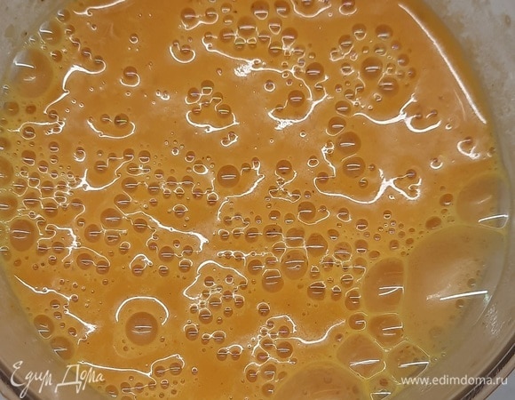 Пробить все блендером до однородной массы.