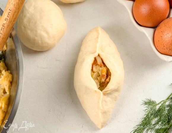 Защипните края и сформируйте «лодочки».