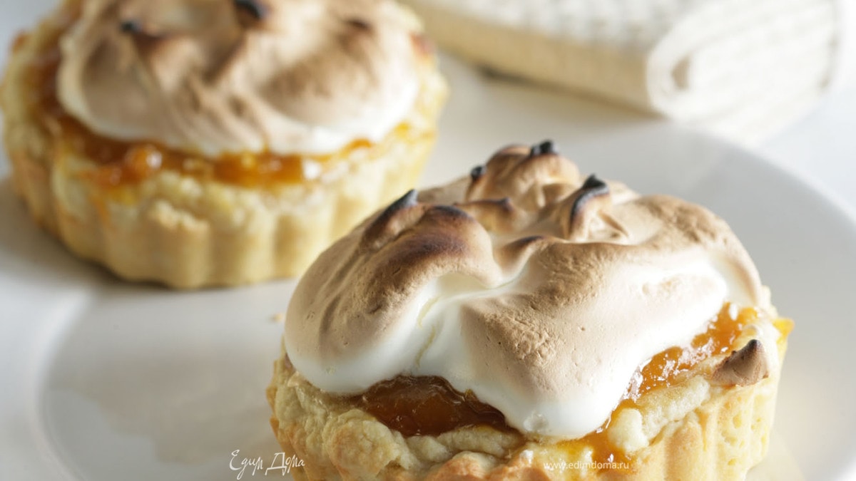 Тыквенный пирог с меренгами