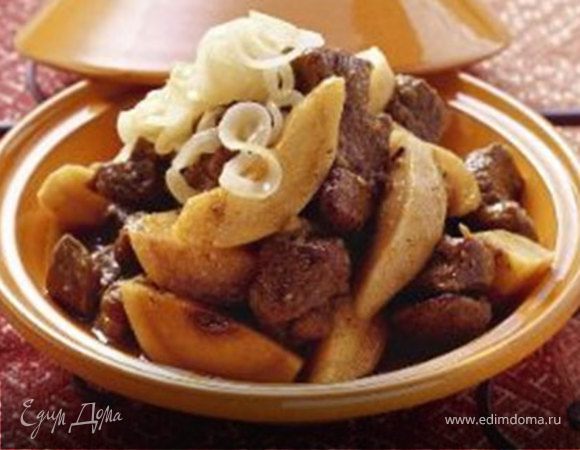 Мясо тушеное с айвой