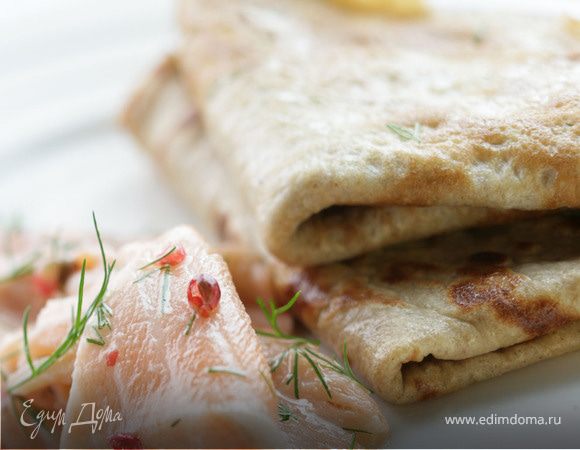 Гречневые блины с семгой 