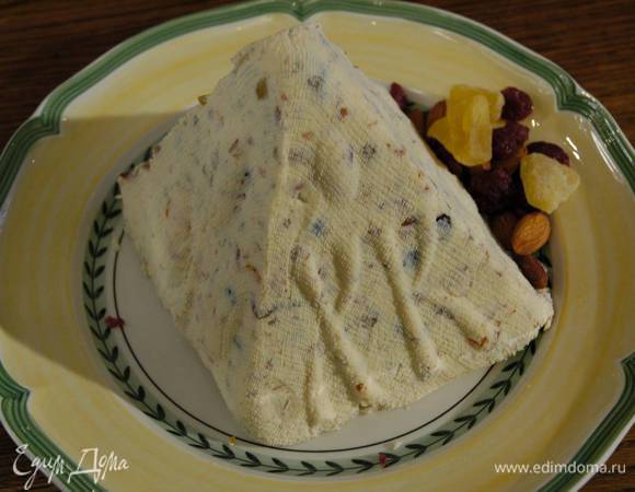 Ванильная пасха с цукатами и миндалем 