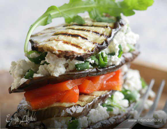 «Наполеон» из овощей гриль и творога «Наполеон» из овощей гриль и творога