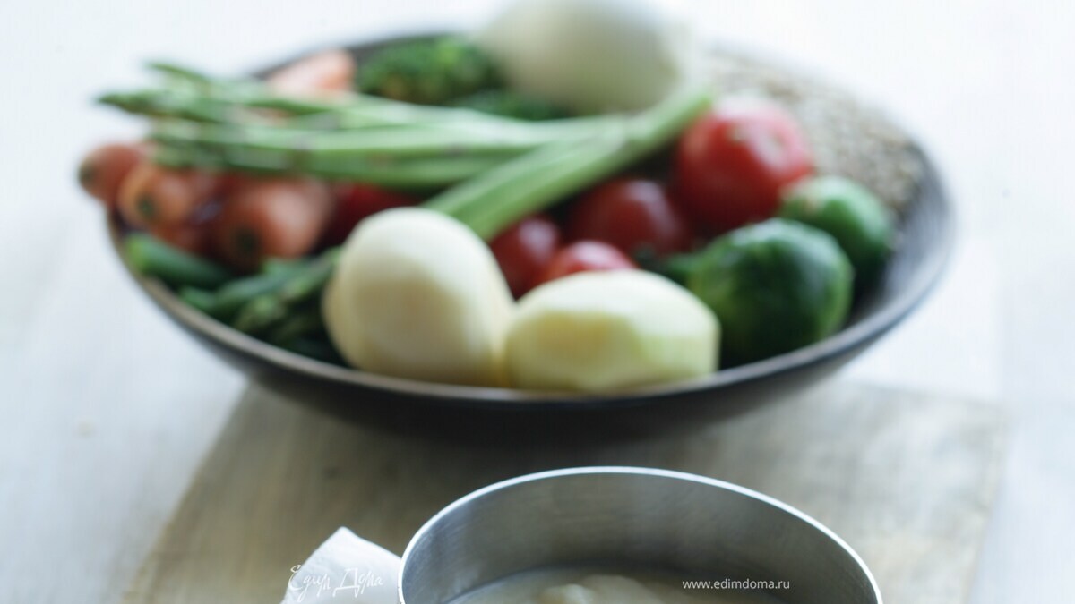 Молодые овощи с лимонным соком