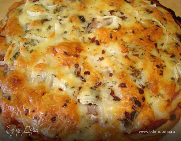 Пицца с ветчиной и грибами