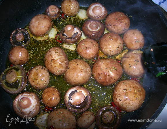 Тапас - Шампиньоны al jerez