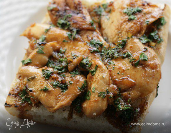 Сэндвич с курицей в арахисовом соусе Сэндвич с курицей в арахисовом соусе