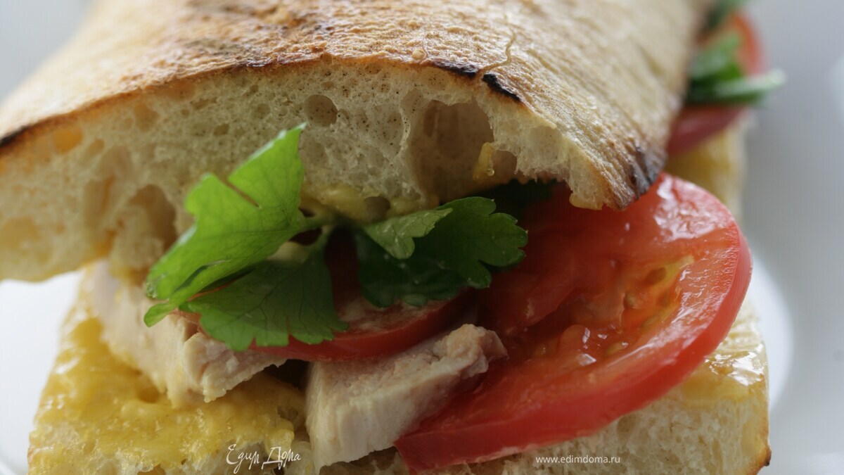 Сэндвич с курицей и домашним майонезом  