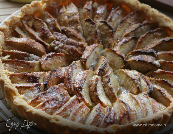 Яблочный пирог с корицей 