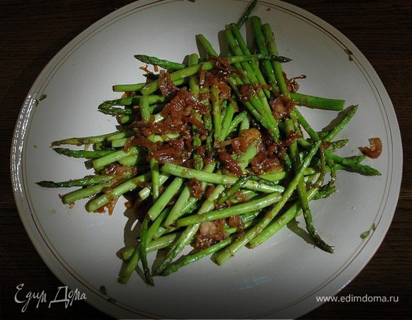 Салат из спаржи с кунжутом Салат из спаржи с кунжутом