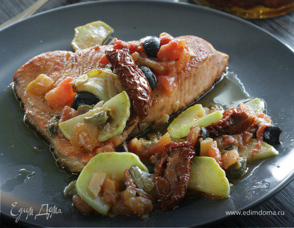 Семга с тушеными овощами Семга с тушеными овощами