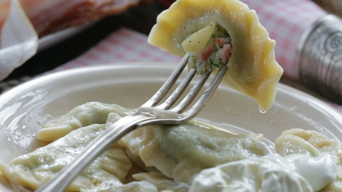 Вареники с картофелем, беконом и укропом 