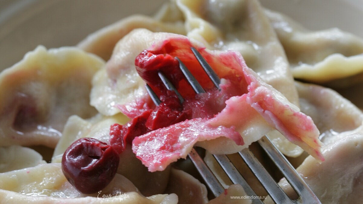 Вареники с вишней