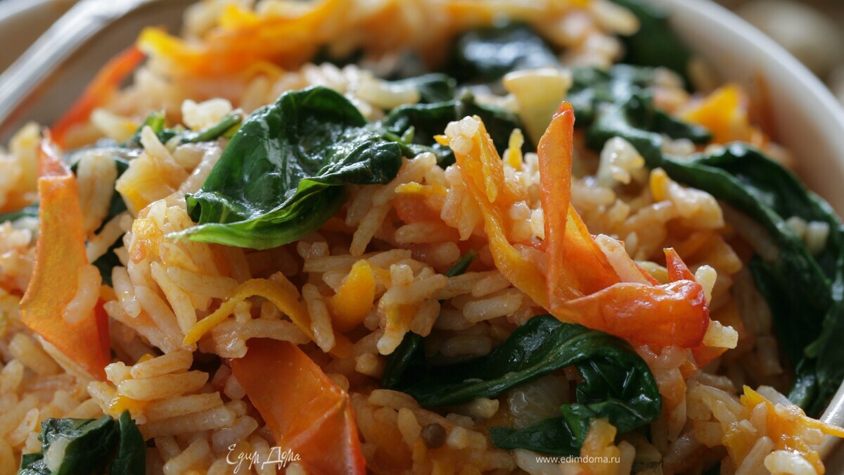 Индийский рис со шпинатом