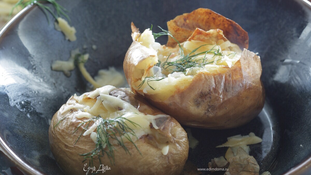 Запеченный картофель с сыром 