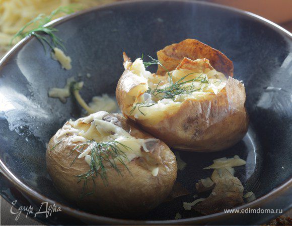 Запеченный картофель с сыром Запеченный картофель с сыром