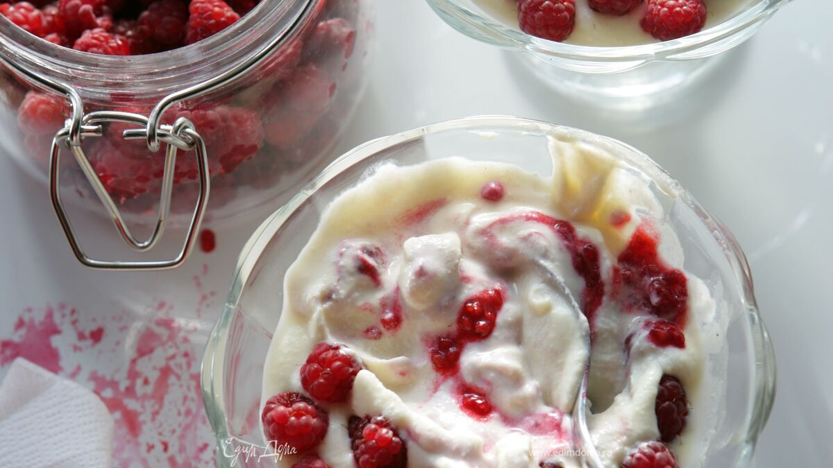 Маскарпоне с малиной