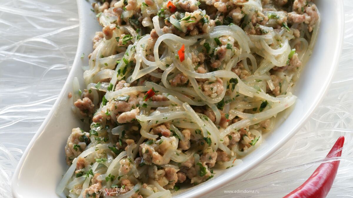 «Муравьи, ползущие по веткам деревьев»