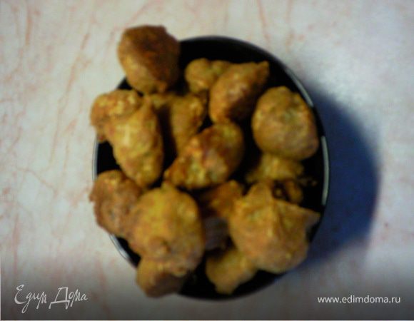 Штучки с чесноком и сыром из заварного теста 