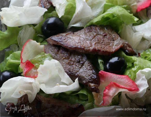 Салат с говядиной, помело и виноградом