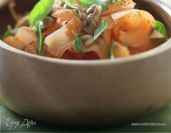 Сладкий салат из моркови с орехами Сладкий салат из моркови с орехами