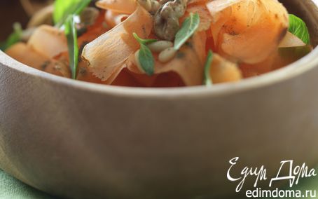 Рецепт Сладкий салат из моркови с орехами