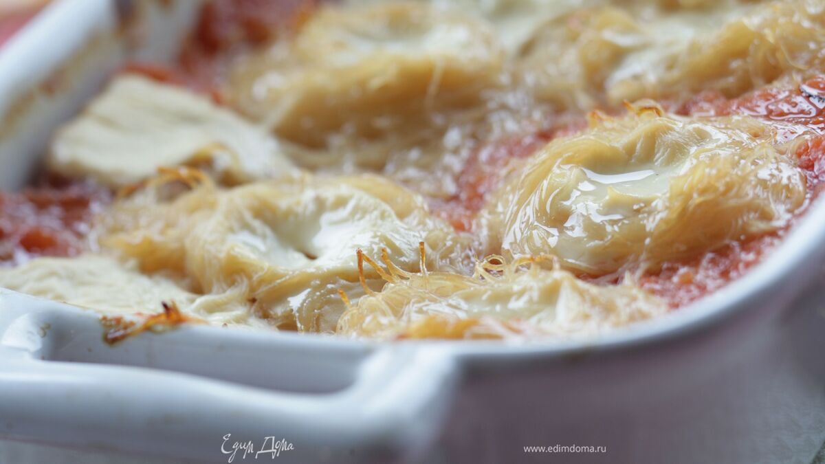 Тушеные помидоры с индийской лапшой «пападамы»